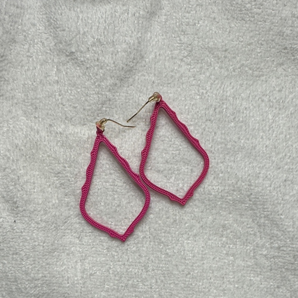 Kendra Scott Vibrant Pink Open Frame Earrings
